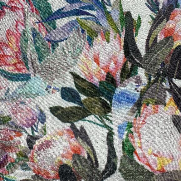 H&M Parakeet Birds Tropical Summer Floral Short Sleeve Top V-Neck Blouse Size 2 - Picture 5 of 8